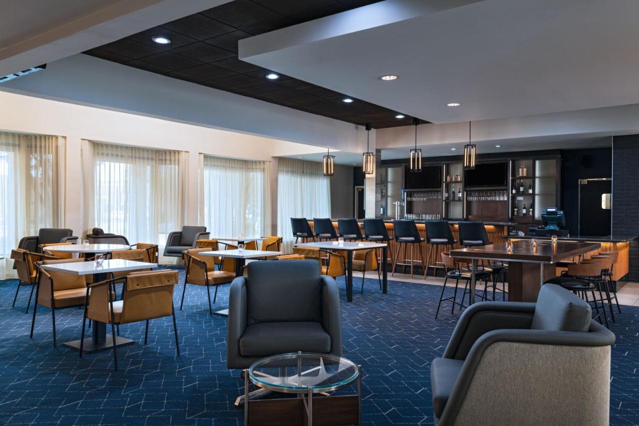 מלון Courtyard By Marriott San Antonio Airport מראה חיצוני תמונה