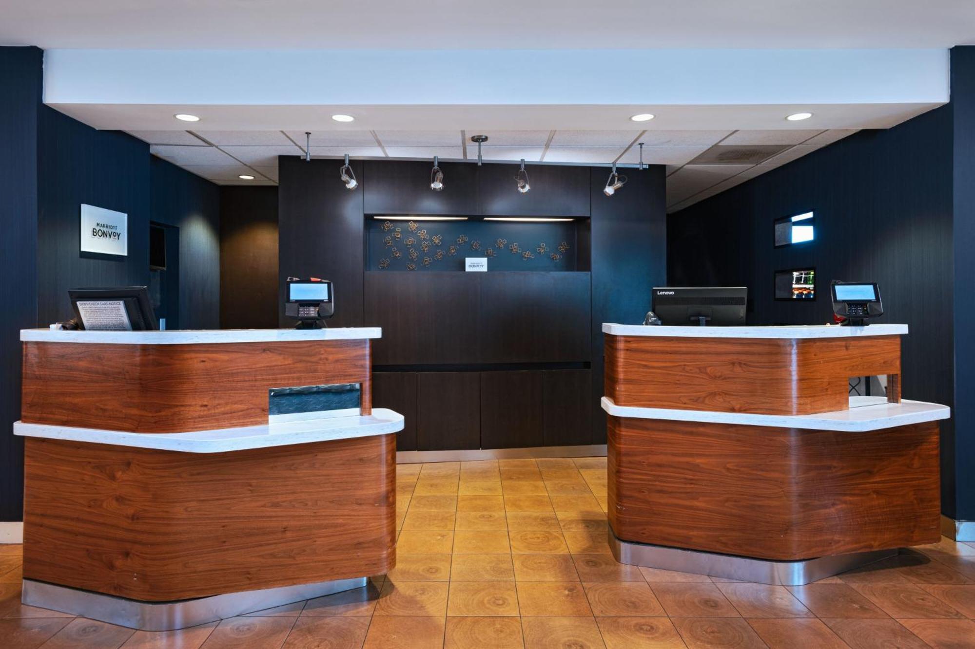מלון Courtyard By Marriott San Antonio Airport מראה חיצוני תמונה