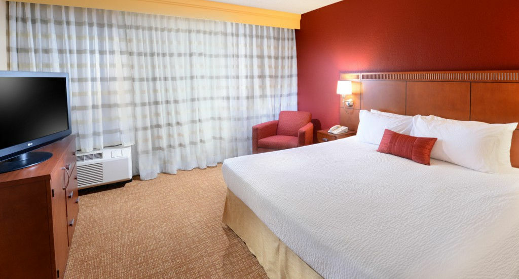 מלון Courtyard By Marriott San Antonio Airport מראה חיצוני תמונה